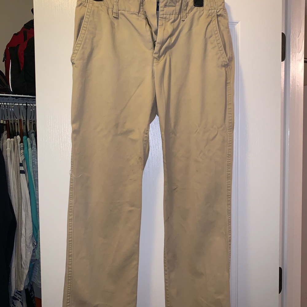 Men’s khaki pants